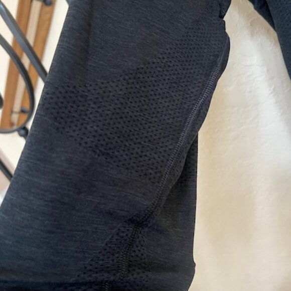 NWT Alphalete Hero Seamless Long Sleeve - Picture 6 of 9